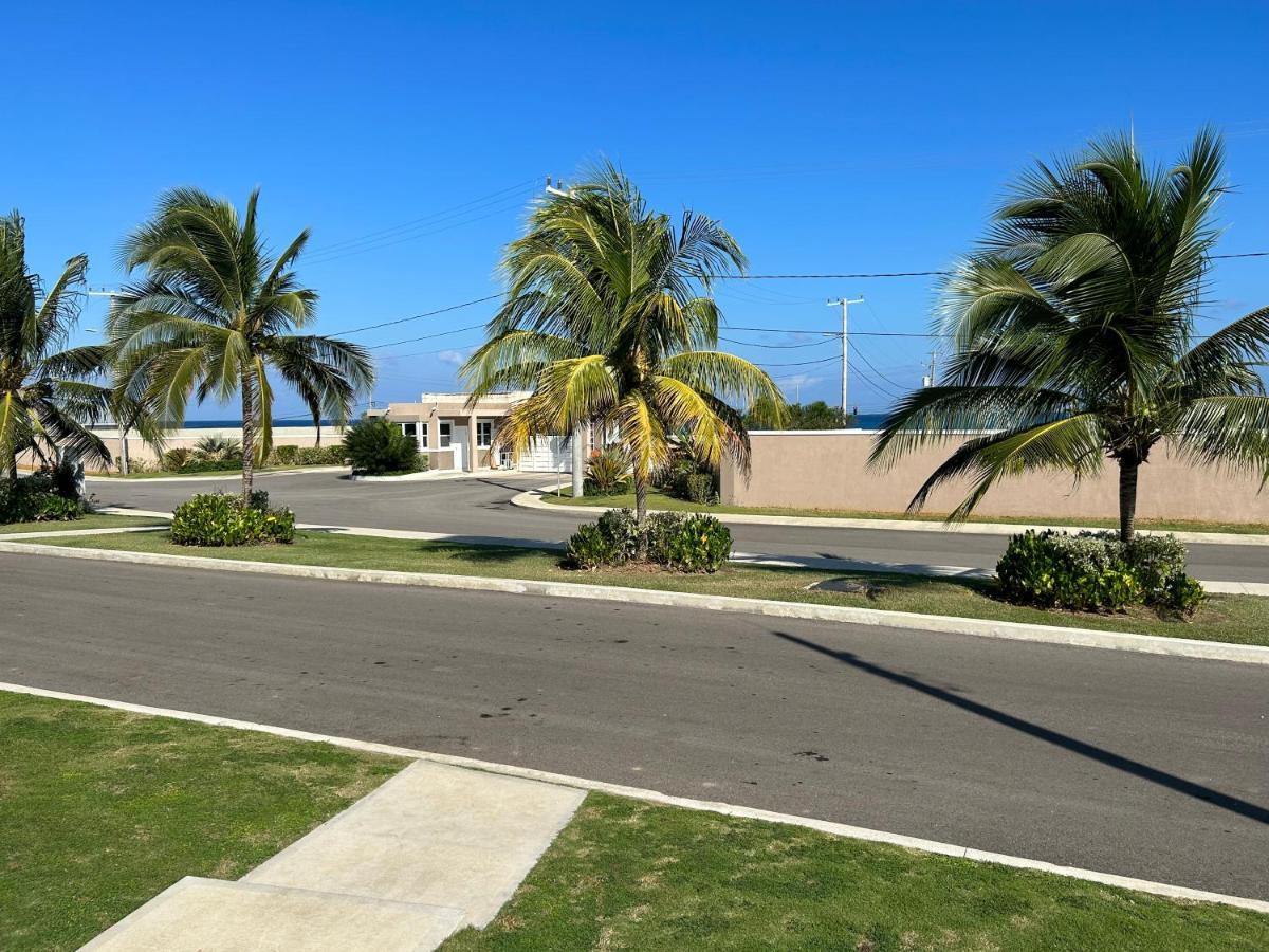 Seamist Villa @Oceanpointe Lucea Comfy 2Br W/Pool Gym & Parking Exterior photo