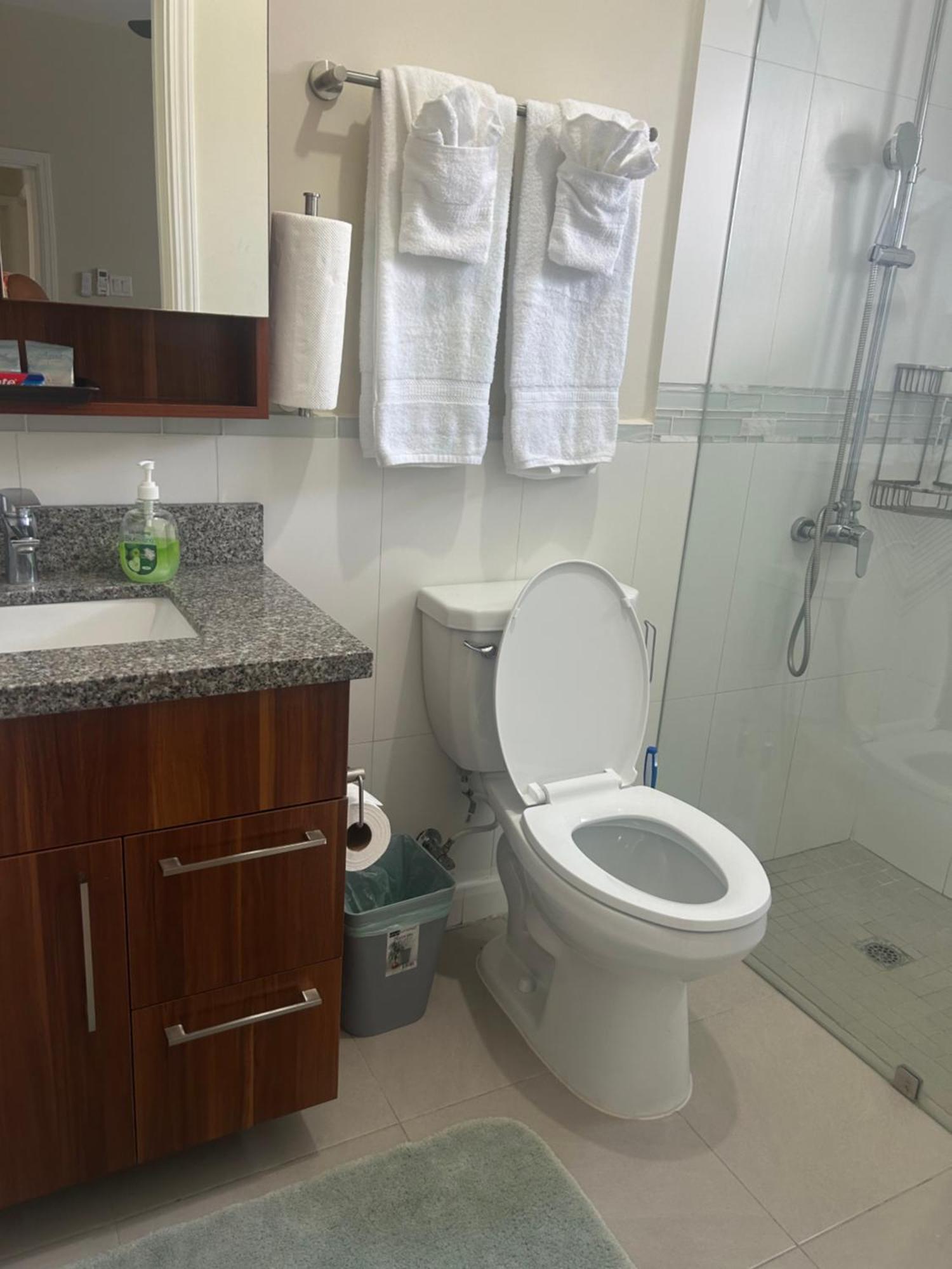 Seamist Villa @Oceanpointe Lucea Comfy 2Br W/Pool Gym & Parking Exterior photo